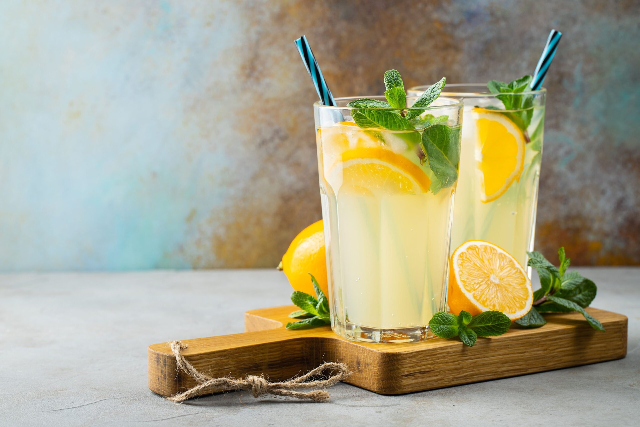 Mint Lemonade - Refreshing Summer Drinking