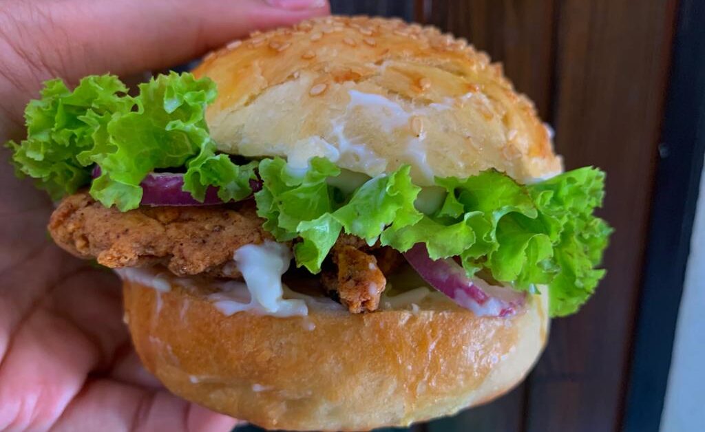 Crispy Chicken Burger Recipe - 5 Minutes Lunchbox Recipe